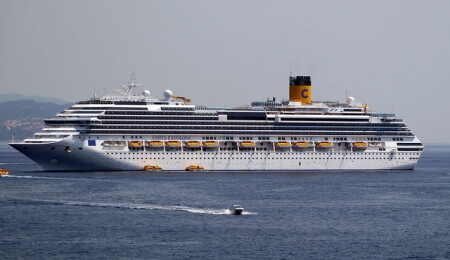 Guardian: Cruise gemileri İstanbul'daki limanı mahvediyor