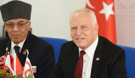 Meclis Başkanı Zorlu Töre, Kıbrıs gazilerini kabul etti