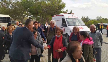 Beyarmudu Belediyesi yaşlılar için gezi düzenledi