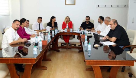 Hukuk, Siyasi İşler ve Dışilişkiler Komitesi, Avukatlar (Değişiklik) Yasa Önerisi’ni kabul etti