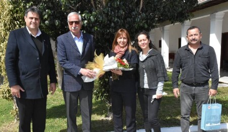 Girne Belediye Başkanı Güngördü, Lapta Huzurevi’ni ziyaret etti