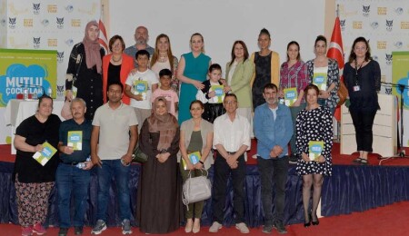 “Mutlu Çocuklar Ebeveyn Söyleşileri” Girne’de yapıldı