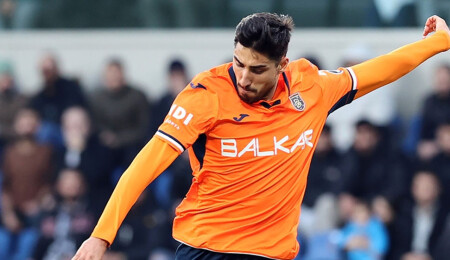RAMS Başakşehir, Berkay Özcan'ın sözleşmesini 2027 yılına kadar uzattı