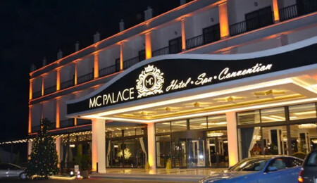 Mc Palace’tan festival tadında açılış