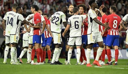 Real Madrid, LaLiga'da derbiyi kaybederek liderlikten oldu