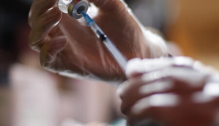 FDA, koronavirüsün varyantlarına yönelik güncellenmiş mRNA aşılarını onayladı
