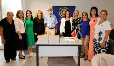 Sibel Tatar, Prof. Dr. Vamık Volkan’ın söyleşisine katıldı