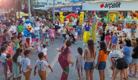 Girne Belediyesi’nin 'Girne Arkın Group Fest 23' kapsamında düzenlediği 'Çocuk Etkinlikleri' dün yapıldı