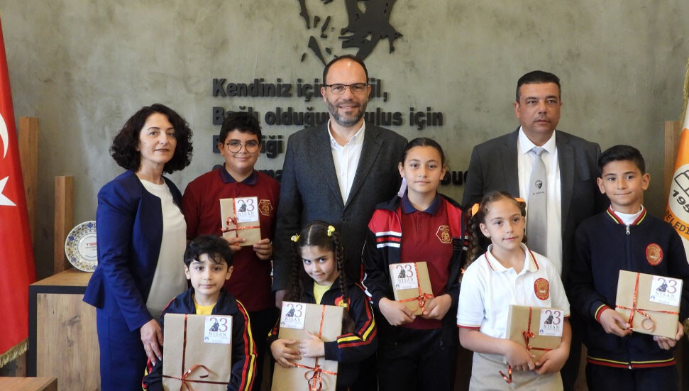 23 Nisan Ulusal Egemenlik ve Çocuk Bayramı… Öğrenciler İskele Belediyesi’ni ziyaret etti