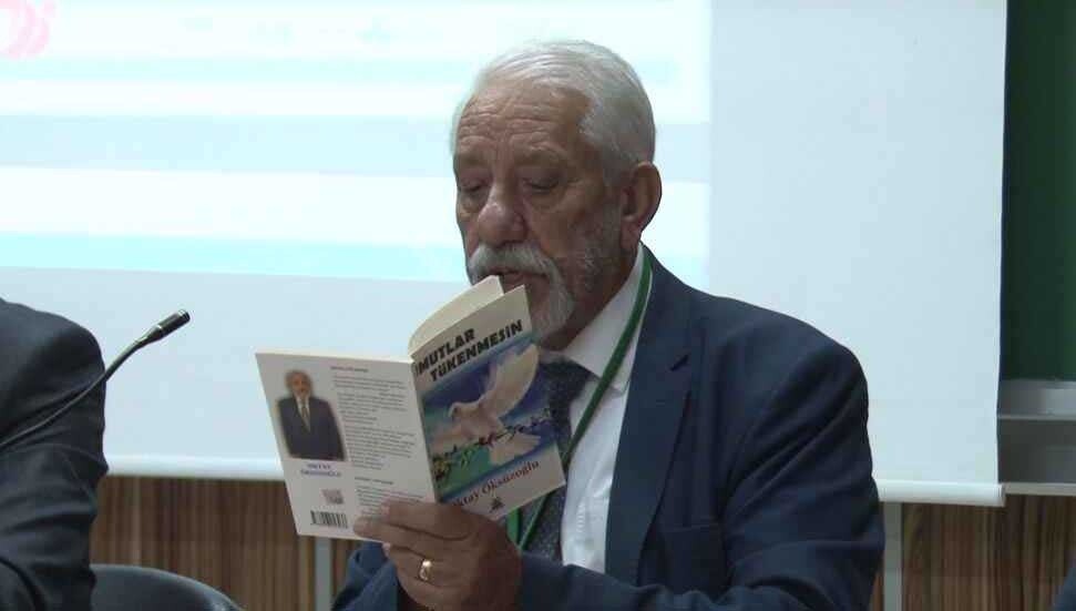 Oktay Öksüzoğlu, ‘Türk Dünyası Şiir Ödülü’ne layık görüldü