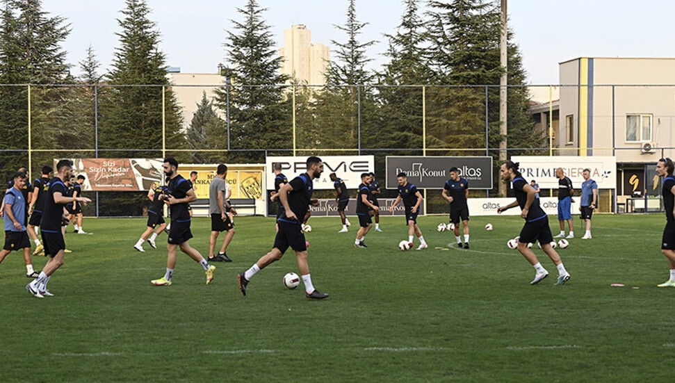 MKE Ankaragücü, Süper Lig'de yarın EMS Yapı Sivasspor'a konuk olacak
