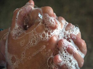 Güney'de Larnaka Limanı çalışanlarından hijyen protestosu: Uyarı grevi yapıldı