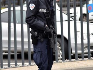 Fransa'da terör saldırısı planlama şüphesiyle üç kadın tutuklandı