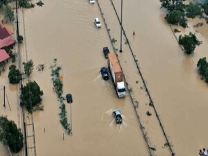 Tayland'daki sellerde hayatını kaybedenlerin sayısı 82'ye yükseldi