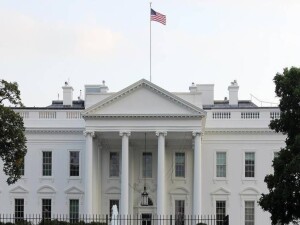 Beyaz Saray: Trump-Putin görüşmesi “tamamen gündemden kalkmadı”