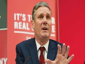 İngiliz Başbakan Starmer, Şarm el-Şeyh'teki imzaları "30 yıl sonra en önemli şans" olarak niteledi