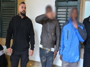 Evlerinde uyuşturucu madde ile yakalanmakla itham edilen 2 zanlıya 3 gğn tutukluluk