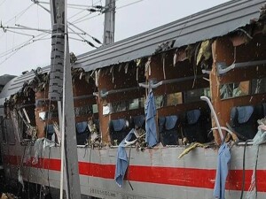 Çekya’da iki tren çarpıştı: 40’tan fazla yaralı