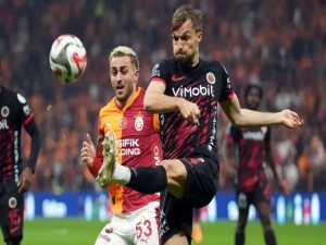 Galatasaray, geriye düştüğü maçta Gençlerbirliği'ni 3-2 mağlup etti