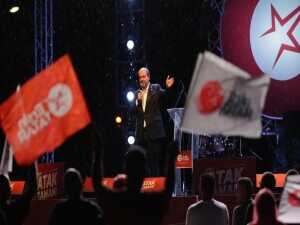 Lefke'de miting düzenleyen Tatar: TDT ülkeleri ile bir "kardeş pazarlar ağı' kuracağız