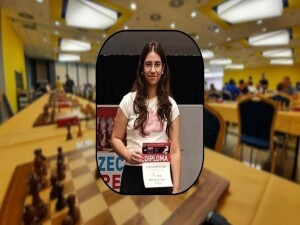 Kıbrıslı Türk Destina Çınay Çıka, CZECH OPEN 2025 Satranç Turnuvası'nda kürsüye çıktı