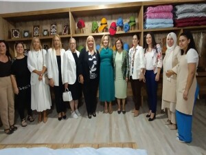 Sibel Tatar ve Gaziantep Belediye Başkanı Şahin, el sanatları atölyesini ziyaret etti