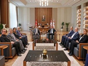 Cumhurbaşkanı Tufan Erhürman, Ticaret Odası heyetini kabul etti: KTTO, Erhürman'ı tebrik etti