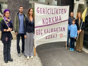 BY'den kadına yönelik şiddetle mücadele çağrısı: Girne ve Güzelyurt’ta eş zamanlı basın açıklaması