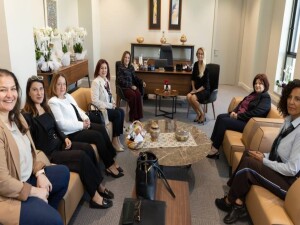 Nilden Bektaş Erhürman Girne Emekçi Kadınlar Kooperatifi’ni kabul etti