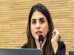 Avukat Cemre İpçiler: Dün geceki operasyon güven yaratmaktan çok güç gösterisine dönüşmüştür