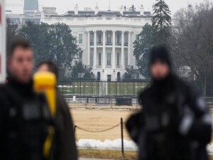 Beyaz Saray yakınlarında silahlı saldırı: 2 Ulusal Muhafız üyesi vuruldu
