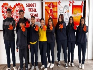 Haydarpaşa Ticaret Lisesi'nde “Kadına ve Kız Çocuğuna Şiddete Hayır” etkinliği