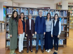 Kıbrıs Türk Kütüphaneciler Derneği, AÖA Başkanı Güner Konedralı’yı ziyaret etti
