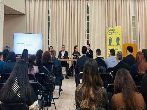 Gençlik Teknik Komitesi'nin düzenlediği panelde gençlerin sorunları ele alındı