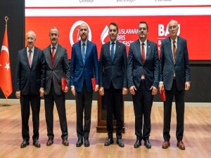 “Kayıp Mirasa Yolculuk: Bilim Tarihi ve İslam Medeniyetinin İnsanlığa Katkıları” başlıklı konferans gerçekleşti