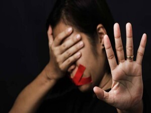 İş Kadınları Derneği'nden 25 Kasım mesajı: Kadına yönelik şiddet kader değildir!