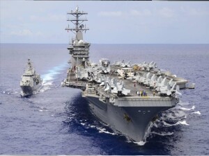 Güney Çin Denizi'nde ABD Donanmasına ait 1 uçak ve 1 helikopter 30 dakika arayla düştü