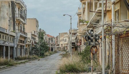 Londra'da "Maraş" etkinliği: Kapalı maraş bölgesindeki "yasa dışı faaliyetler" ele alındı