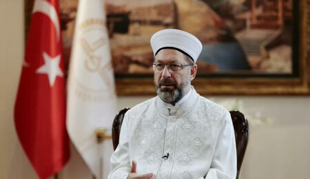 Diyanet İşleri Başkanı Erbaş, Güney Kıbrıs Rum Yönetimi'ndeki cami saldırısını kınadı