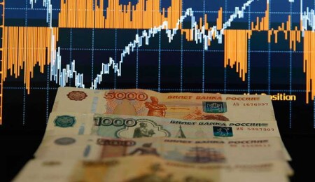Rusya Ekonomik Kalkınma Bakanı: Resesyona girmenin eşiğindeyiz