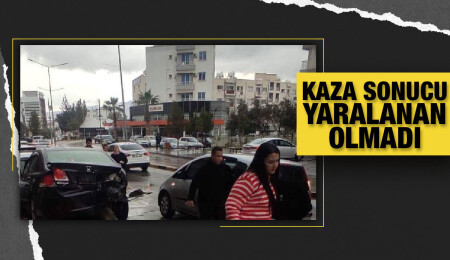 Lefkoşa’da direksiyon hakimiyetini kaybeden sürücü park halindeki iki araca çarptı