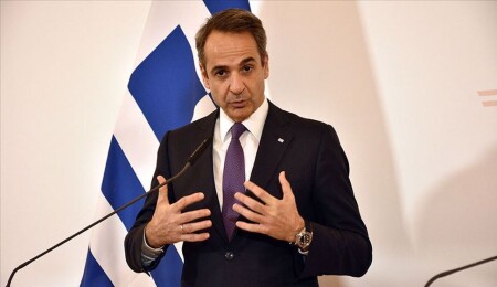 Yunanistan Başbakanı Miçotakis, Ege Denizi'ndeki sismik hareketliliğe karşı "soğukkanlı" olunmasını istedi