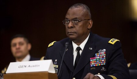 Austin: Washington Ortadoğu'daki güçlerine yönelik hiçbir saldırıya 'müsamaha göstermeyecektir'