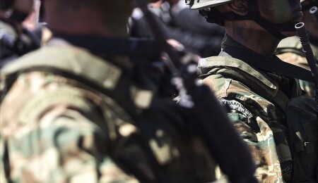 İngiltere Kıbrıs’taki üslerinde 3 bin civarında asker bulunduruyor