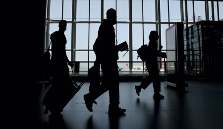 Polonya'dan vatandaşlarına "İsrail, İran ve Lübnan'a seyahat etmemeleri" uyarısı