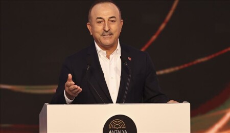 Mavlüt Çavuşoğlu’ndan Barış Harekatı mesajı: Bu mücadele ruhu, milli davamıza güç katıyor