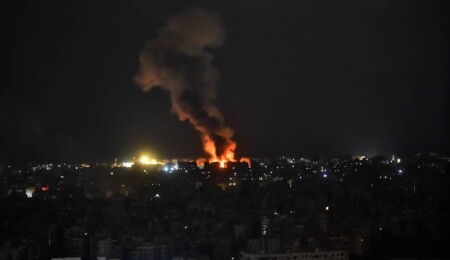 İsrail Beyrut'un güneyindeki Dahiye'ye gece saatlerinde 30 hava saldırısı düzenledi