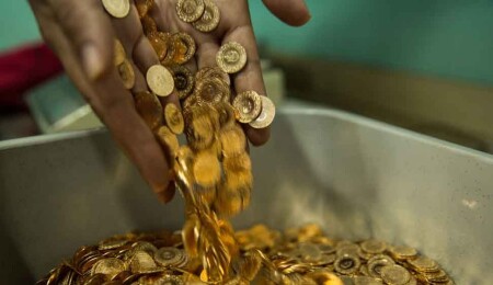 İktisatbank'ın piyasa analizi: Ons altın 'depara' kalktı; gram altın rekora doymuyor