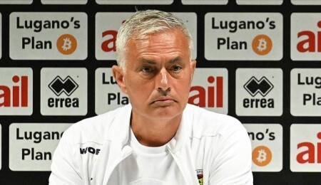 Fenerbahçe Teknik Direktörü Mourinho: 18 maçtır yenilmiyor olma sebebimiz zorluklara karşı gösterdiğimiz ruhtu