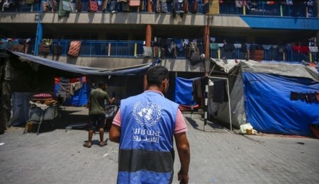 Uzmanlar, İngiltere'nin UNRWA'ya yeniden finansman desteği sağlama kararını değerlendirdi